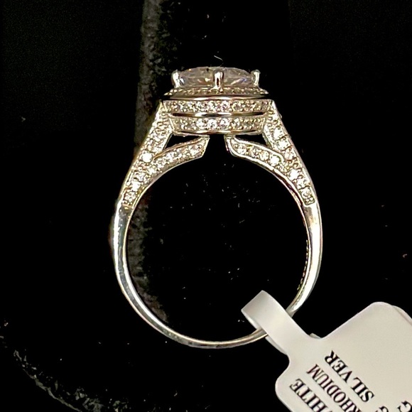 🆕🌸Bella Luce White Simulated Diamond Sterling Silver 925 Ring Sz 10 NWT - Picture 3 of 6